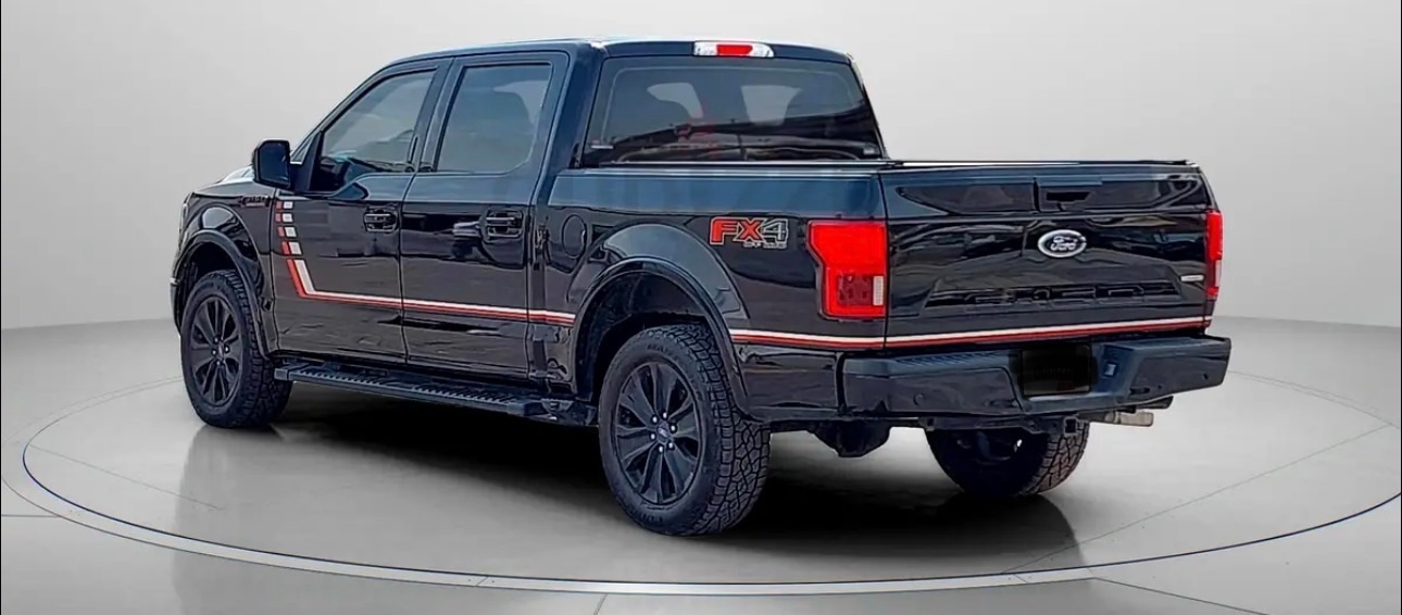 Black Ford F 150 Lariat 2020